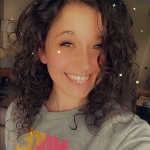 Meet your Posher, Kiki